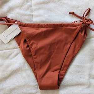 Londre The Ruched Drawstring Bottom